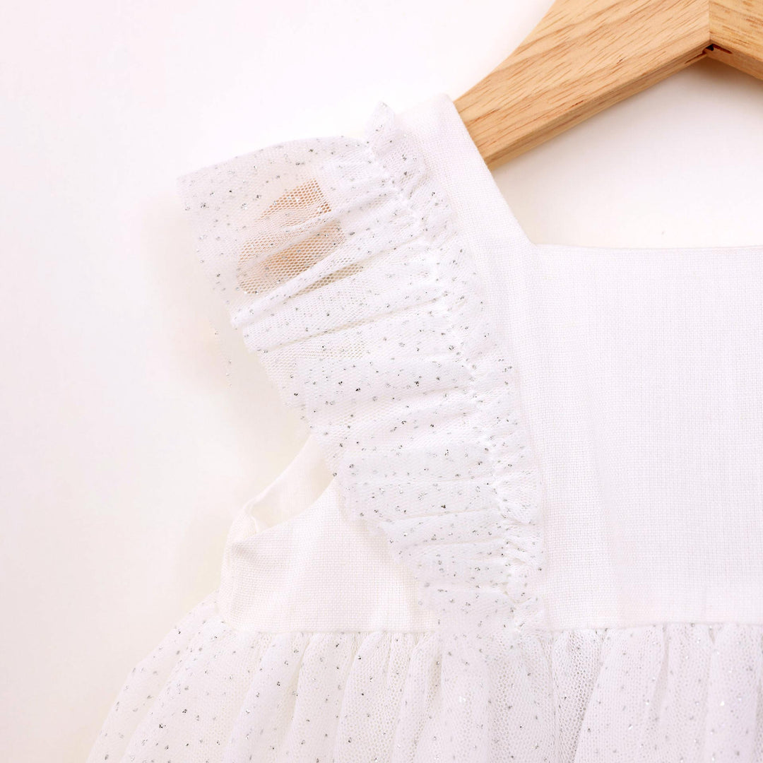 שמלה חגיגית עם שכבת טול ונקודות