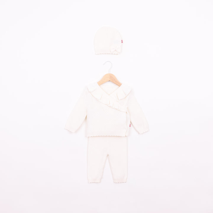 חליפה סרוגה