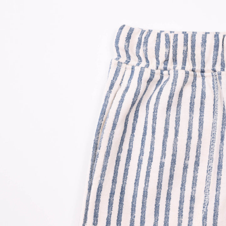 מכנסיים קצרים מודפסים פסים כחול לבן