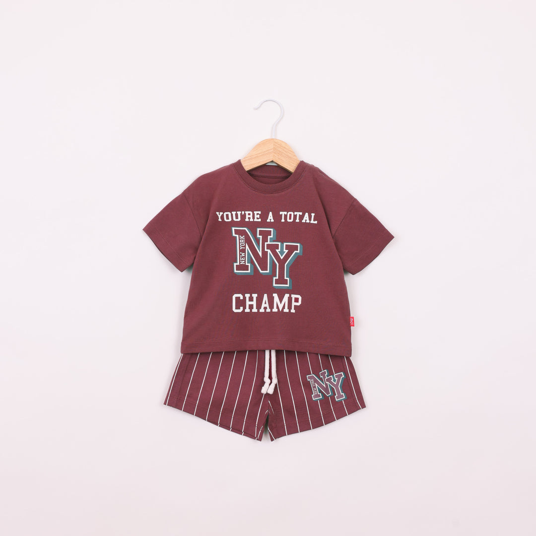 חליפת בנים קצרה