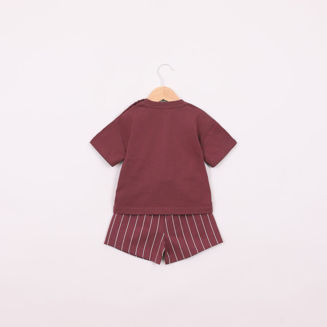 חליפת בנים קצרה