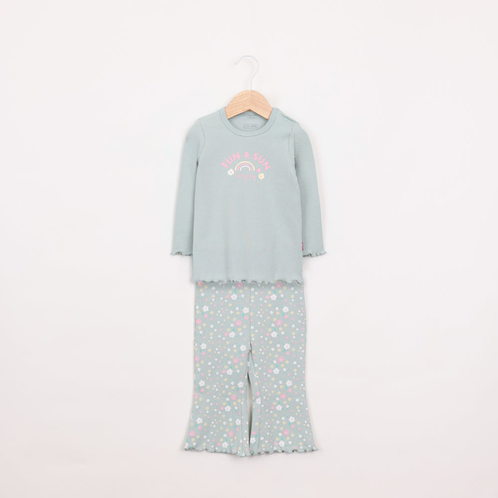 חליפת טייץ וטוניקה בהדפס קשת ופרחים