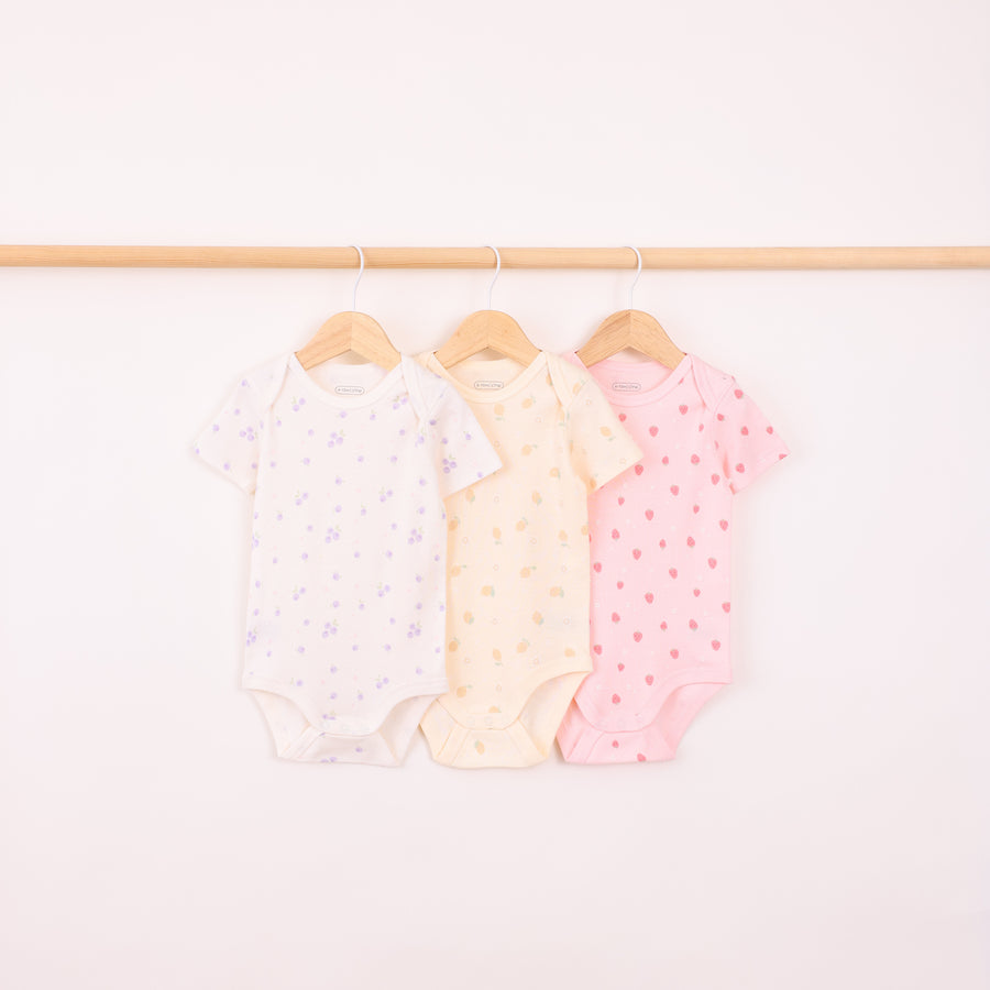 שלישיית בגדי גוף בהדפסי פירות