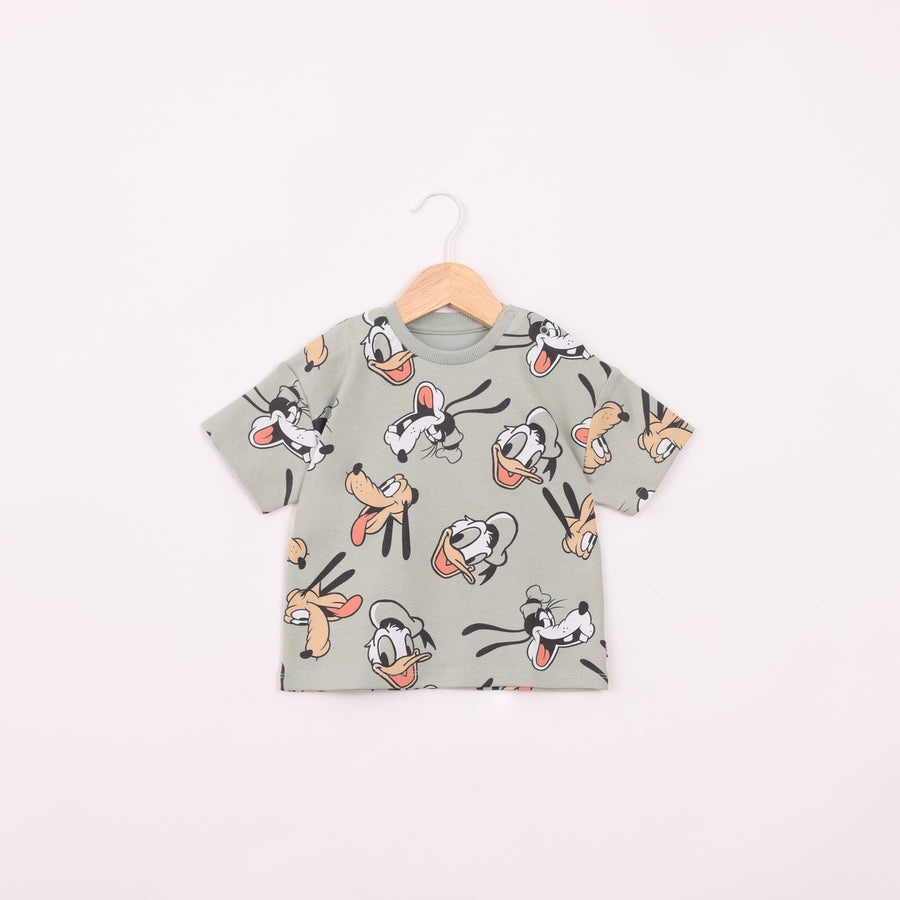 טישירט בגוון ירוק ודמויות דיסני