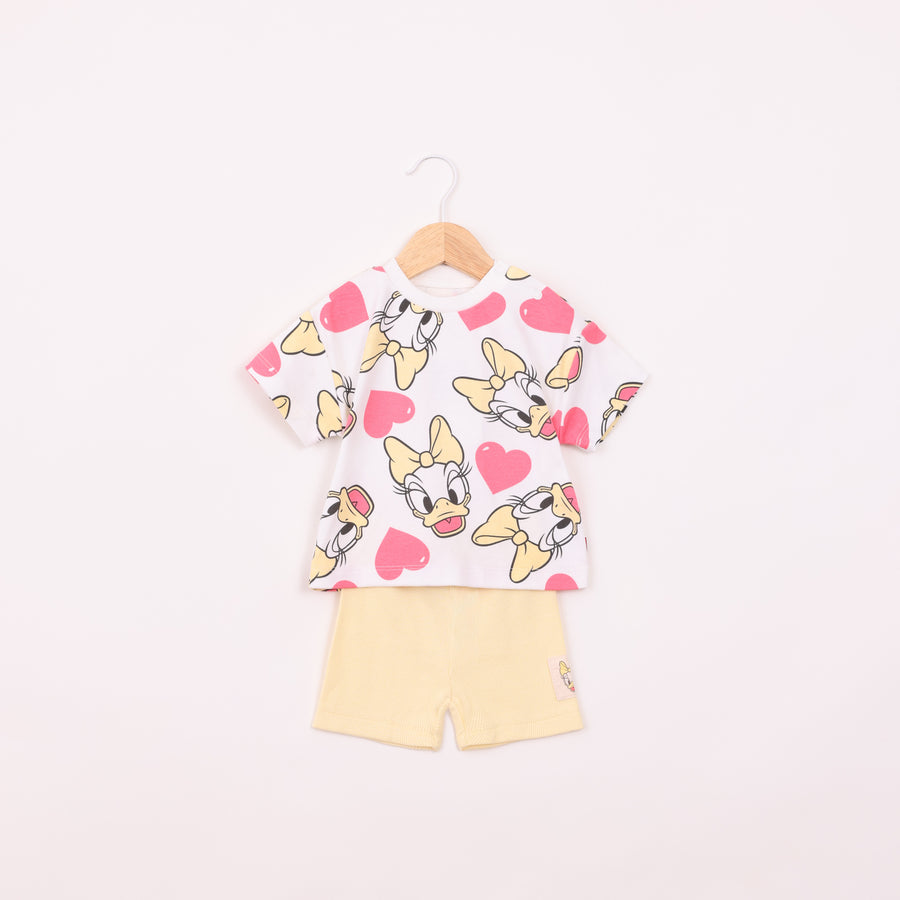 חליפת בנות קצרה