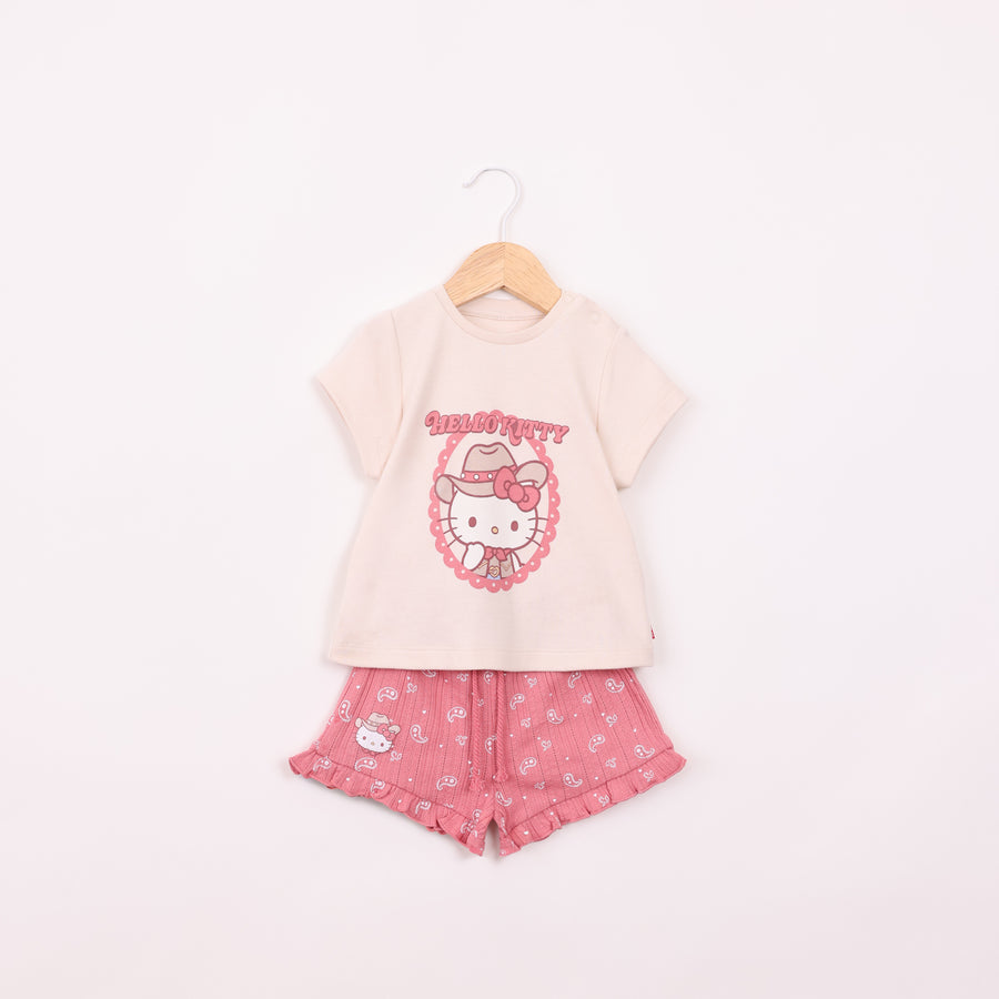 חליפת בנות קצרה