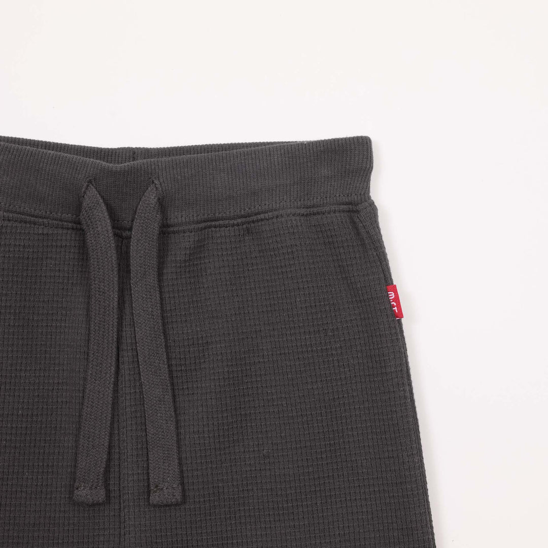 מכנסיים ארוכים שחורים