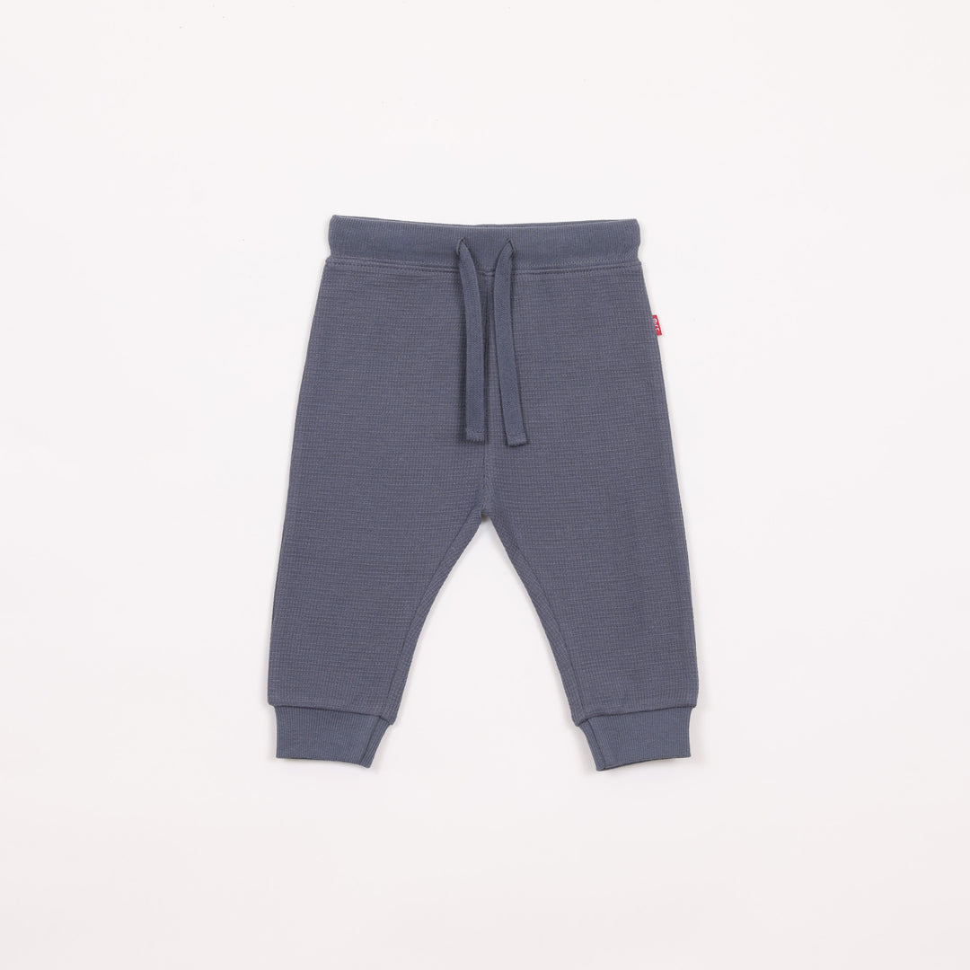 מכנסיים ארוכים בצבע כחול כהה