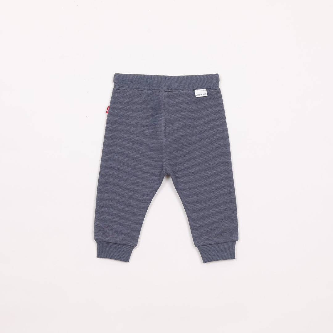 מכנסיים ארוכים בצבע כחול כהה