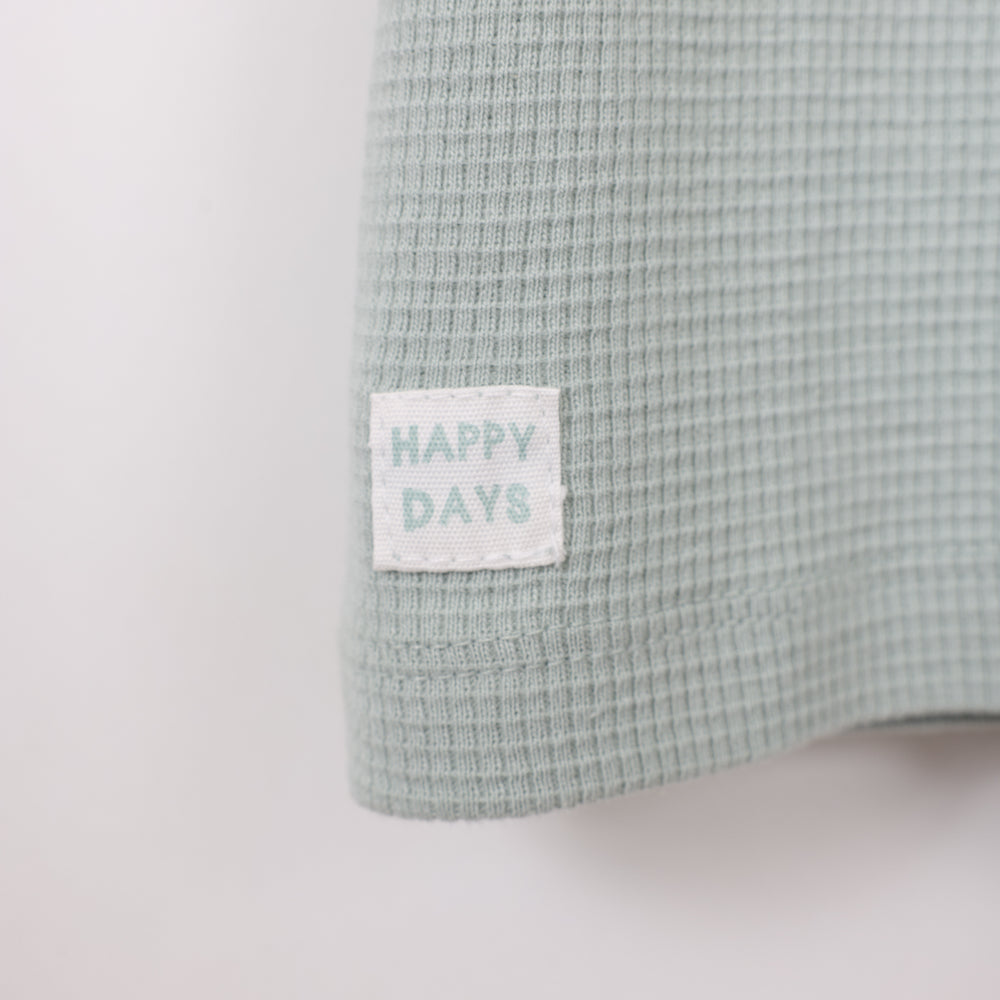 חולצה קצרה בצבע ירוק