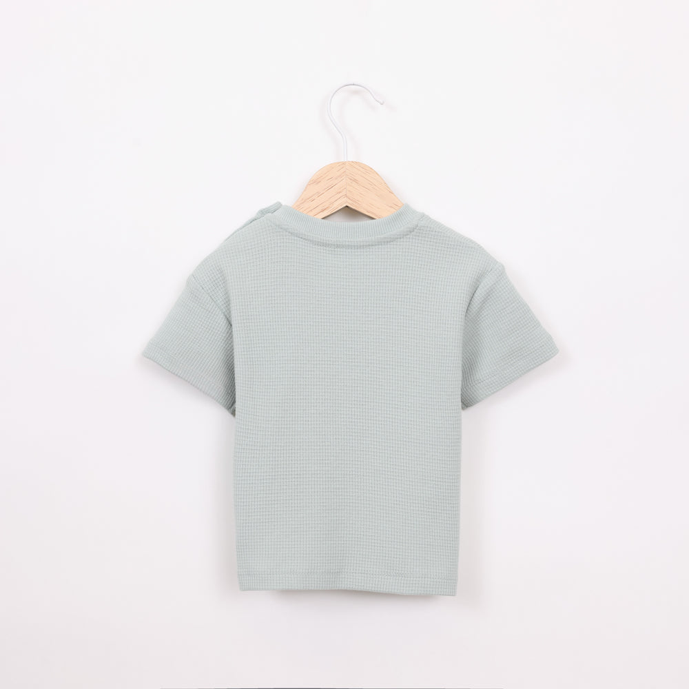 חולצה קצרה בצבע ירוק