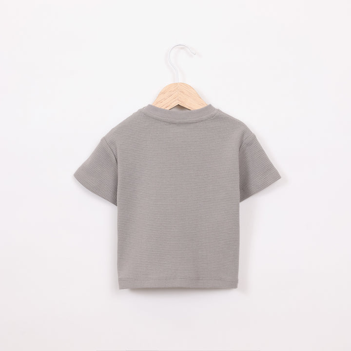 חולצה קצרה בצבע אפור