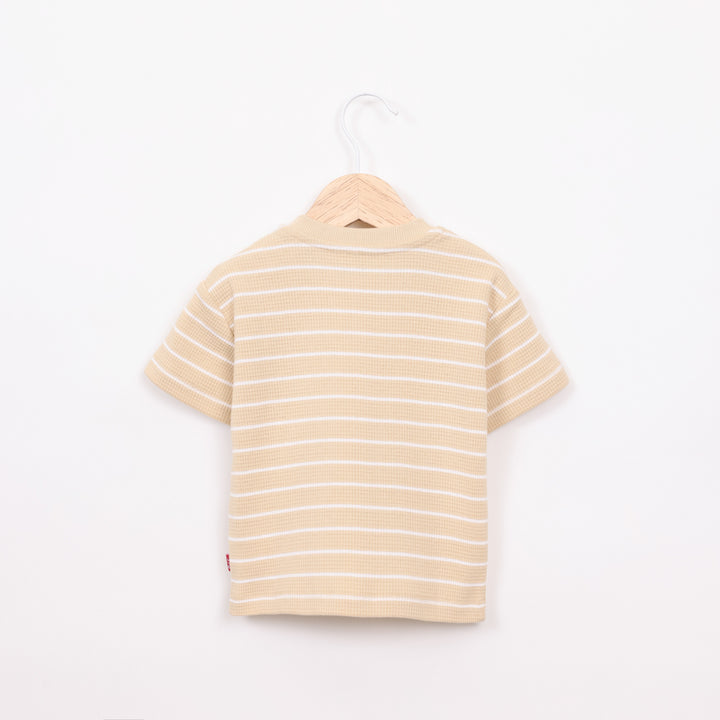 חולצה קצרה עם פסים בצבע חרדל