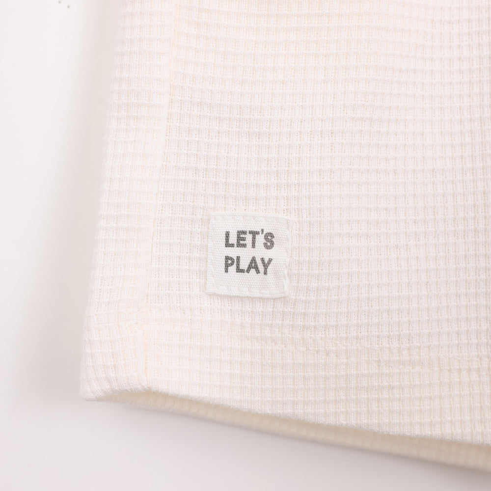 מכנסיים קצרים בצבע שמנת