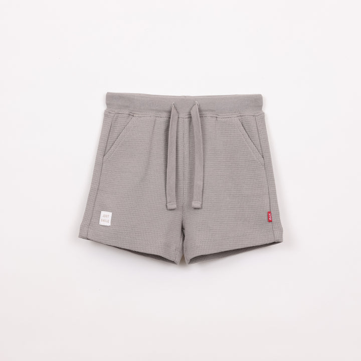 מכנסיים קצרים בצבע אפור