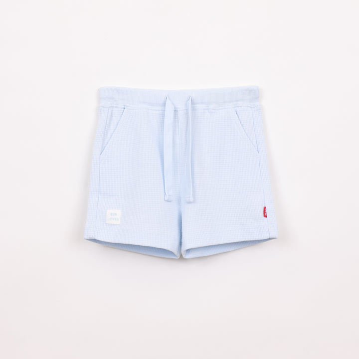 מכנסיים קצרים בצבע תכלת