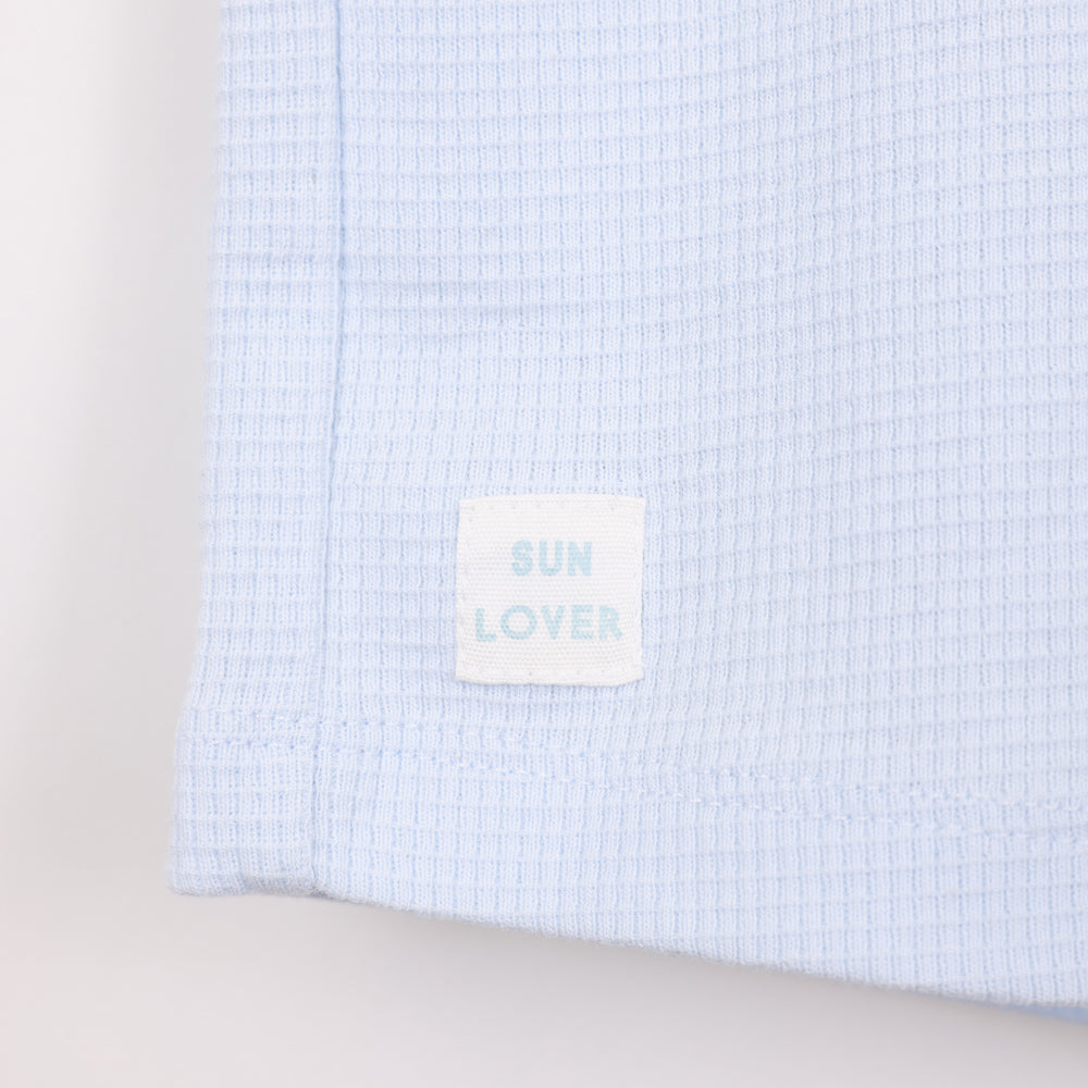 מכנסיים קצרים בצבע תכלת