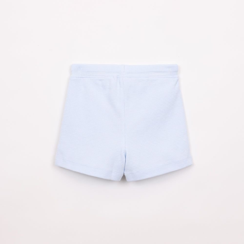 מכנסיים קצרים בצבע תכלת