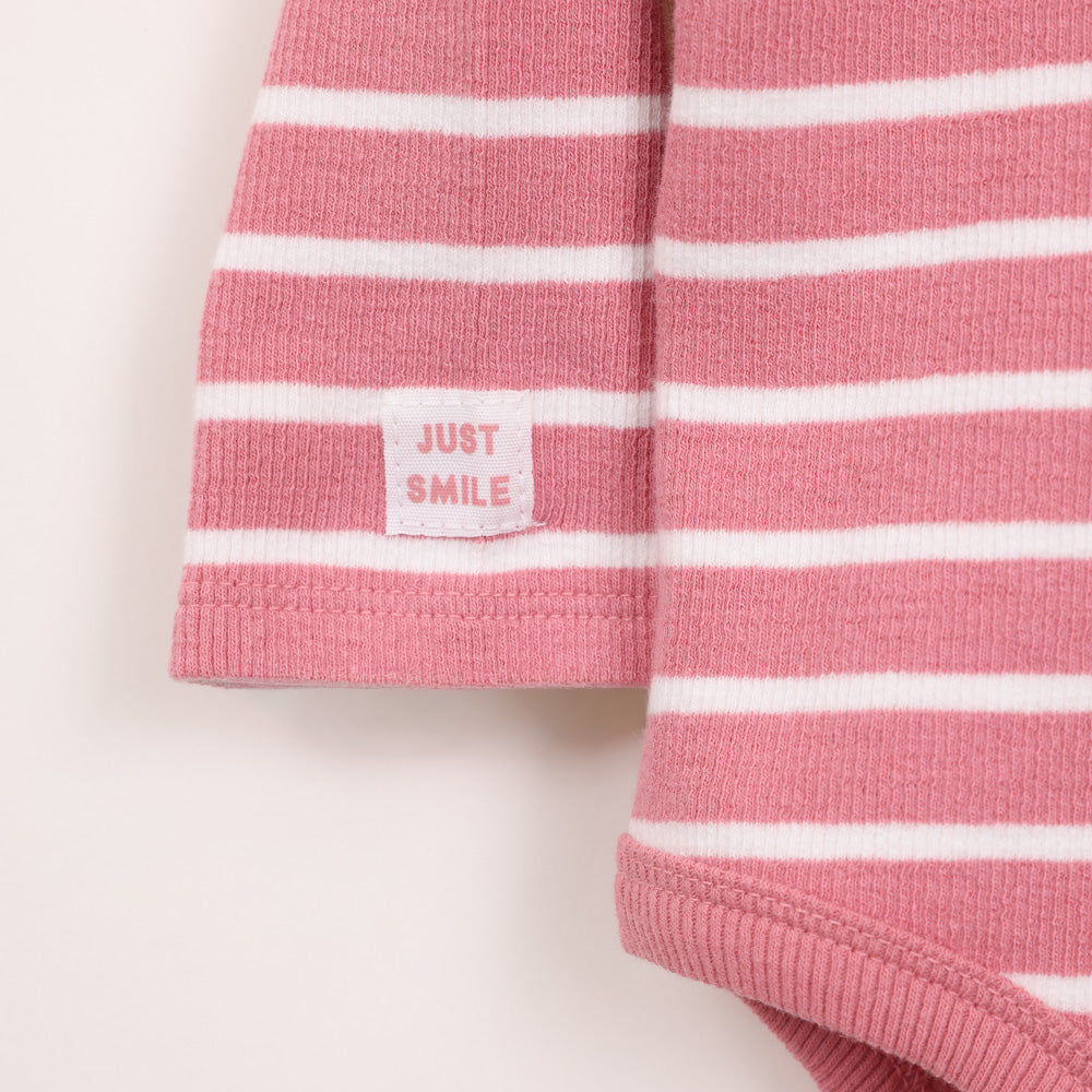 בגד גוף ריב עם שרוול ארוך בדוגמת פסים ורוד פטל לבן