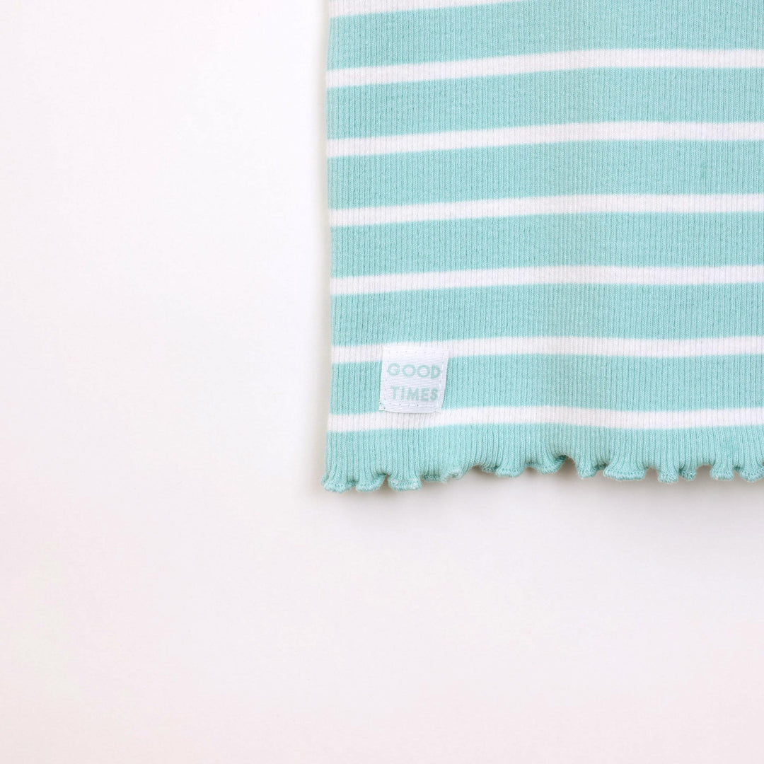 חולצה קצרה בדוגמת פסים טורקיז לבן