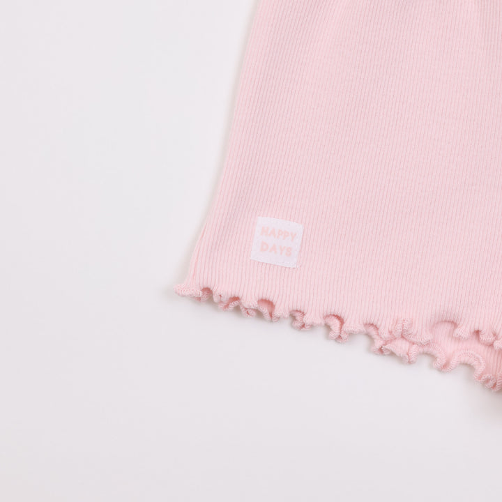 מכנסיים קצרים