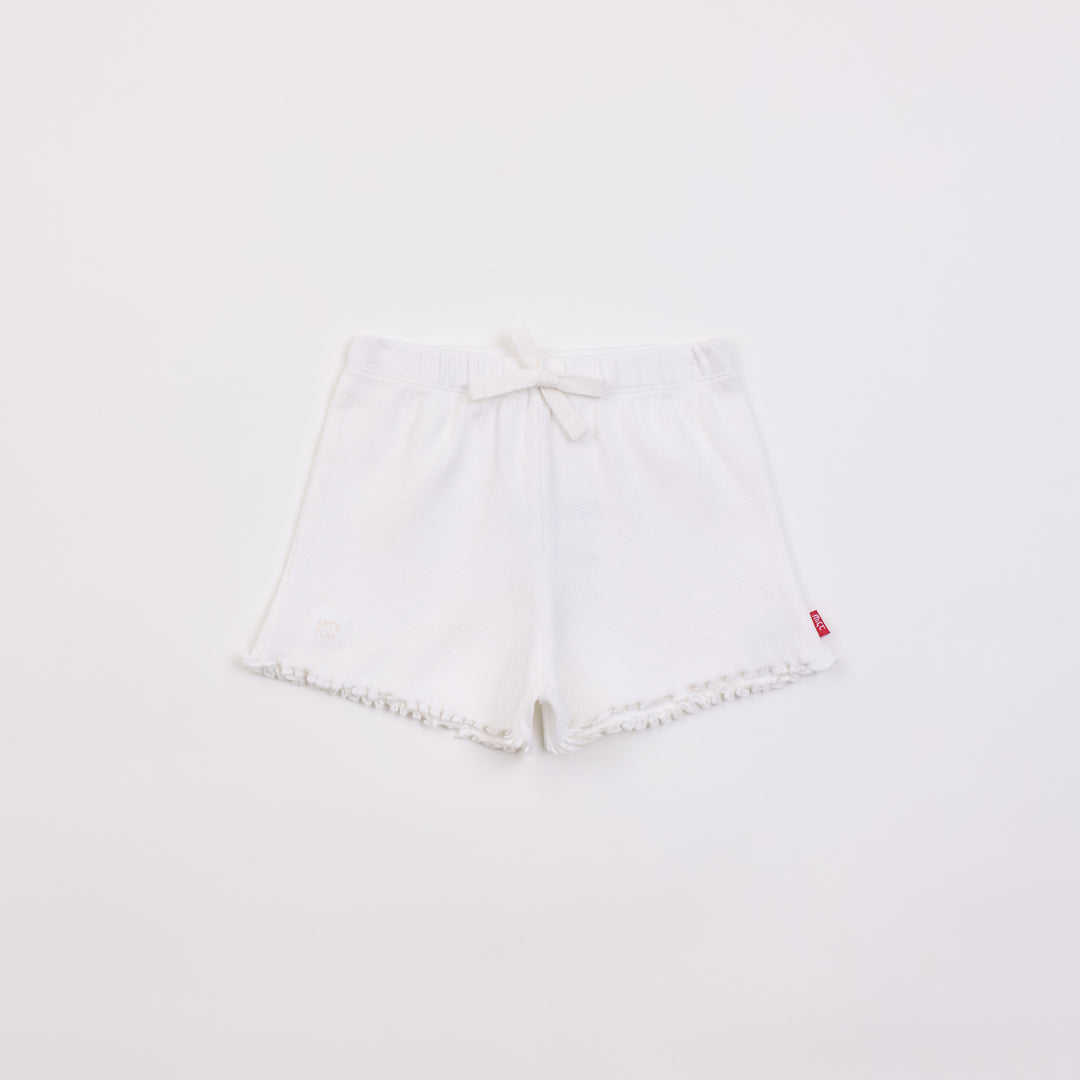 מכנסיים קצרים