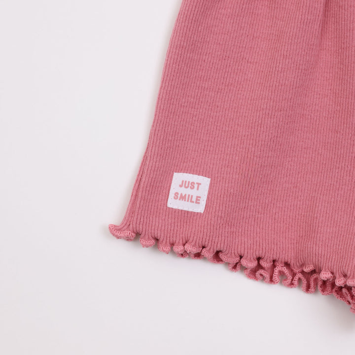 מכנסיים קצרים