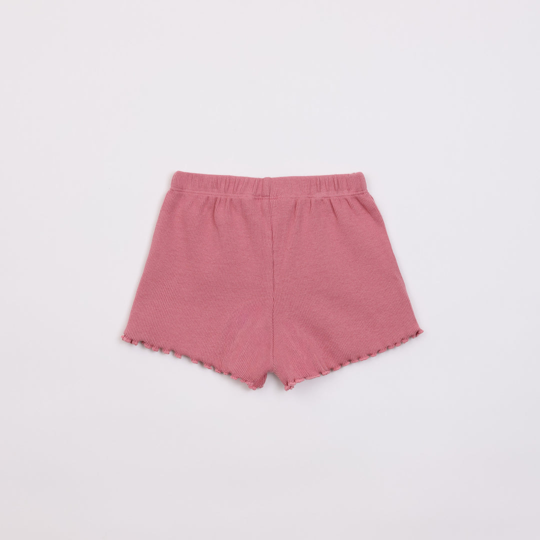 מכנסיים קצרים