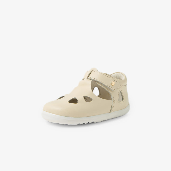 סנדל צעד ראשון- בובוקס- לבן- CHAL