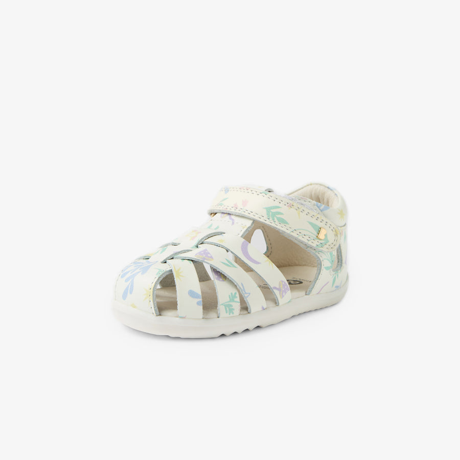 סנדל צעד ראשון-בובוקס-מודפס לב