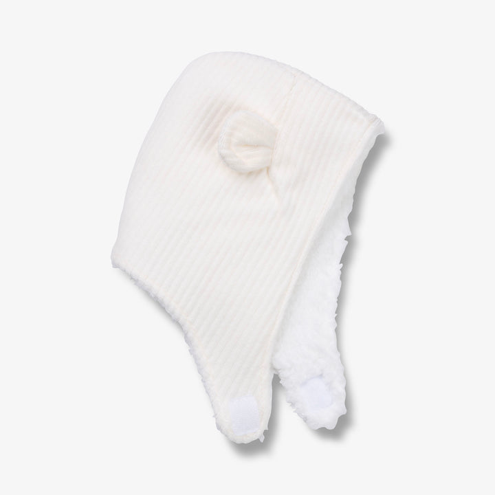 כובע קטיפתי עם כיסוי אוזניים צבע שמנת