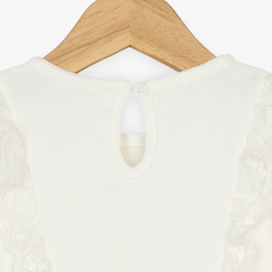 שמלה בשילוב תחרה