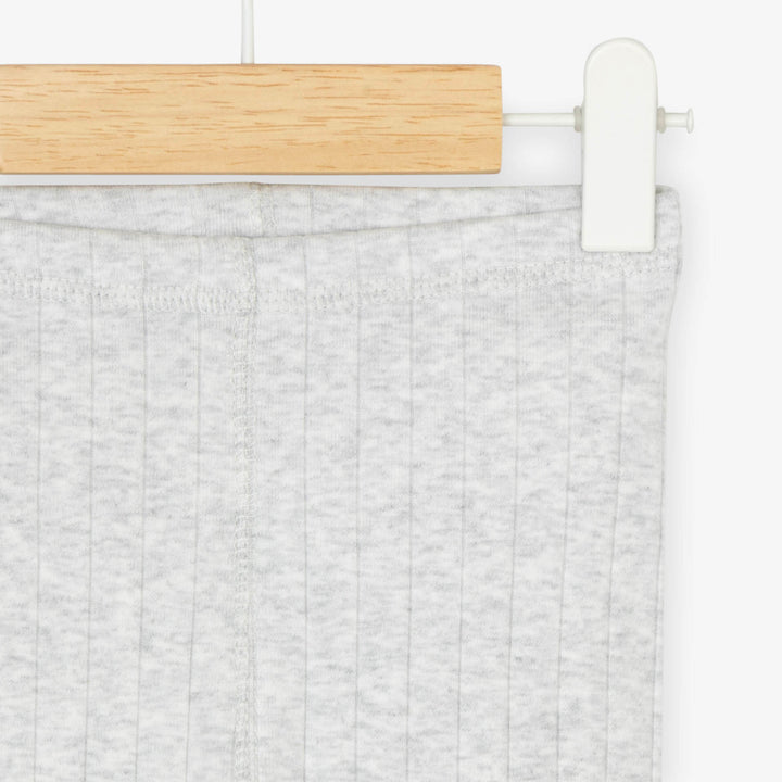 מארז 5 רגליות/ מכנסיים בגוונים רכים