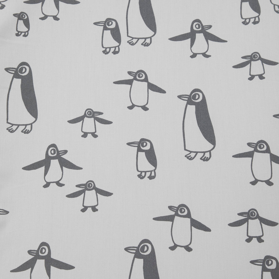בסיס קן לתינוק פינגווין אפור בז'