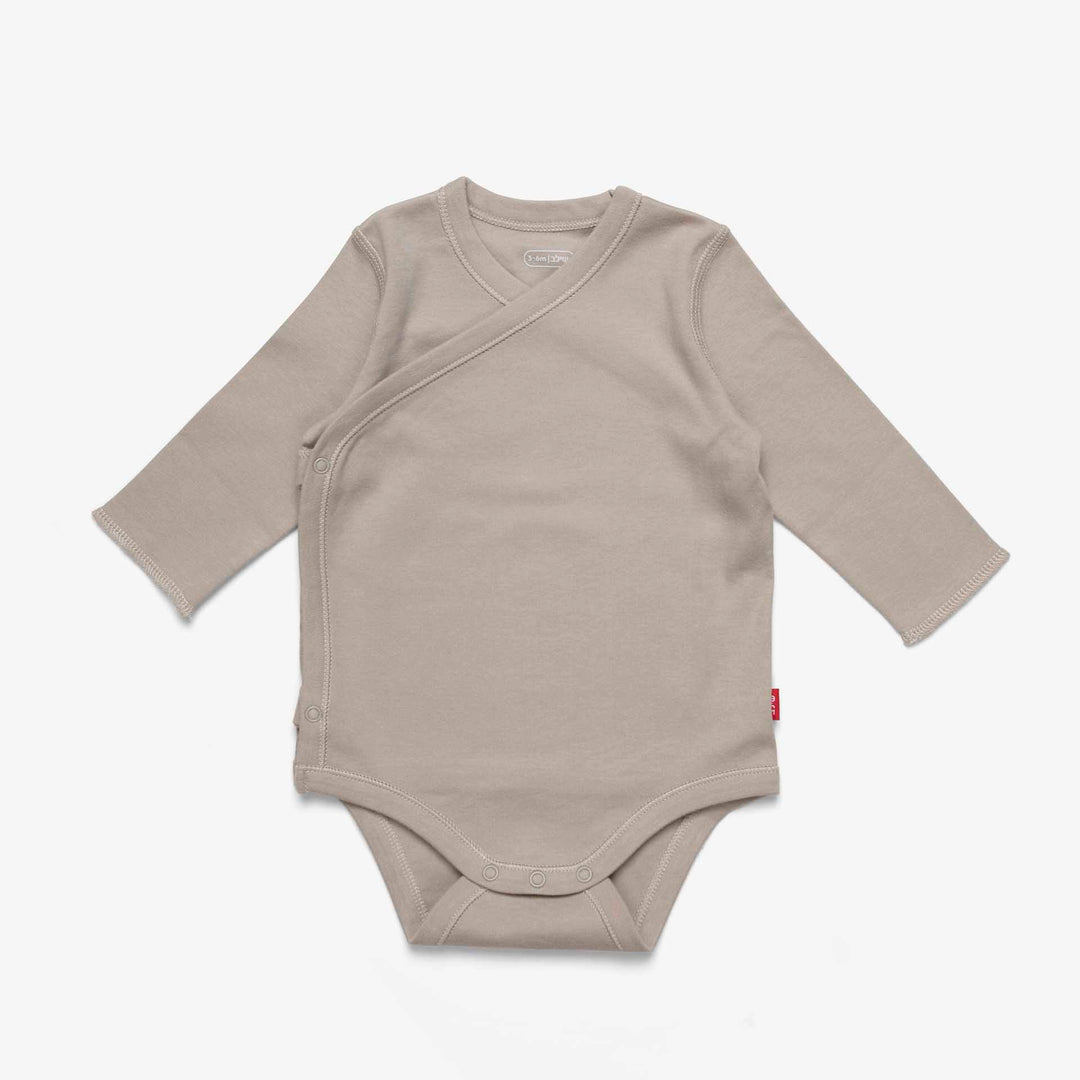 שלישיית בגדי גוף  מעטפת