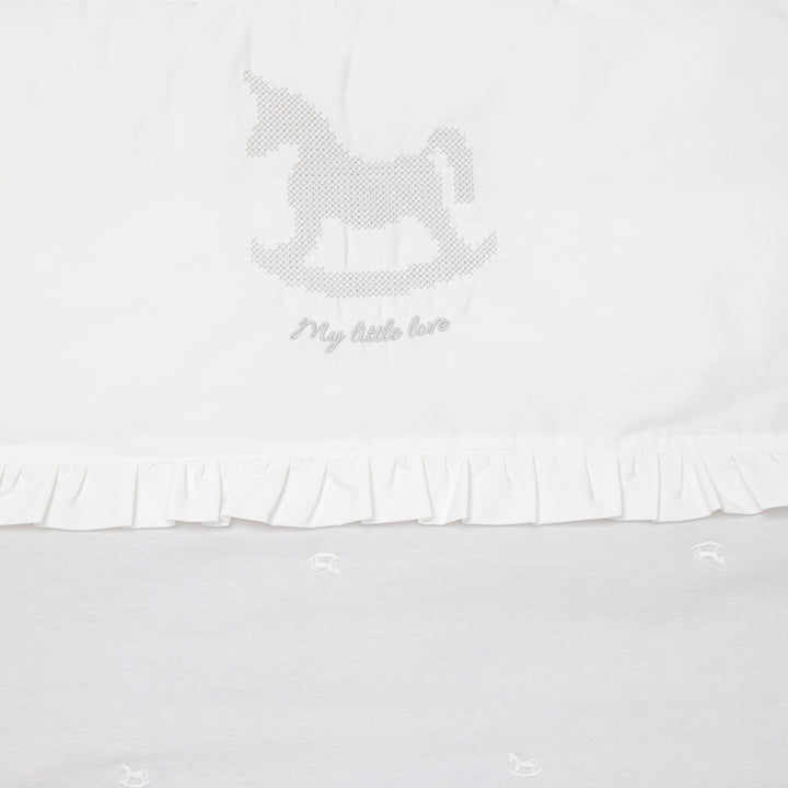 סט מצעים למיטה עם רקמת סוס נדנדה