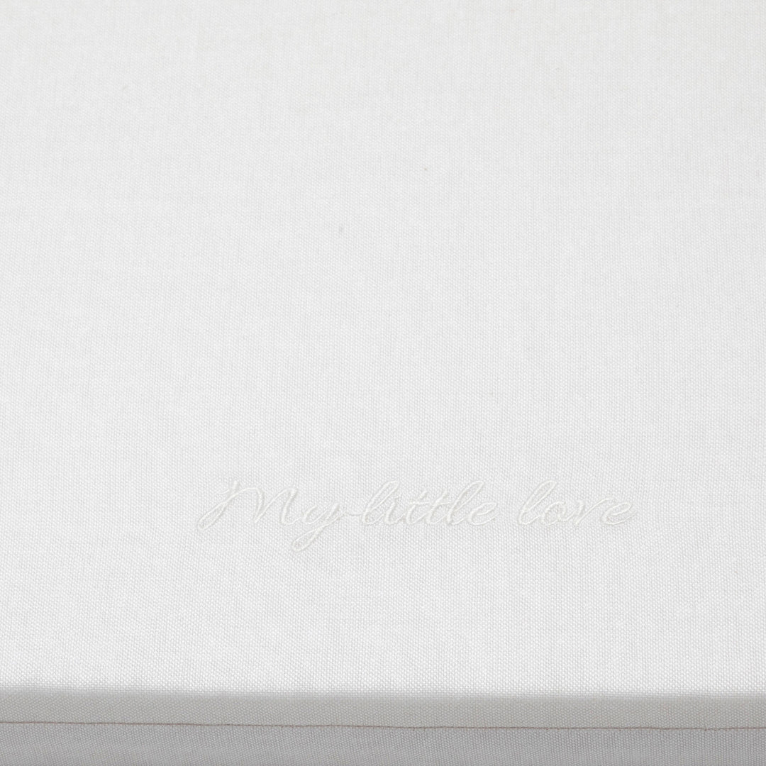 מזרן החתלה עם רקמת סוס נדנדה