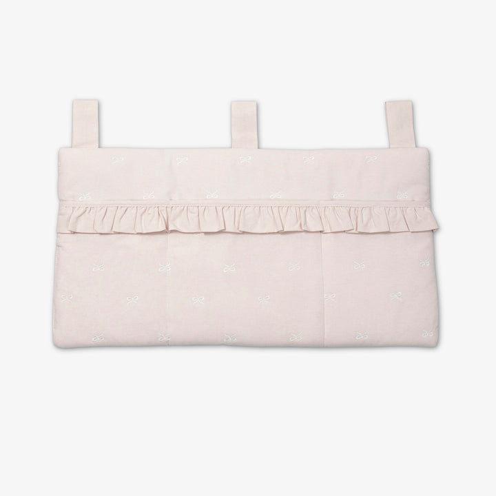 ארגונית עם רקמת פפיון