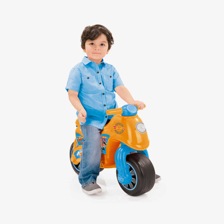 האופנוע הראשון שלי הוט ווילס