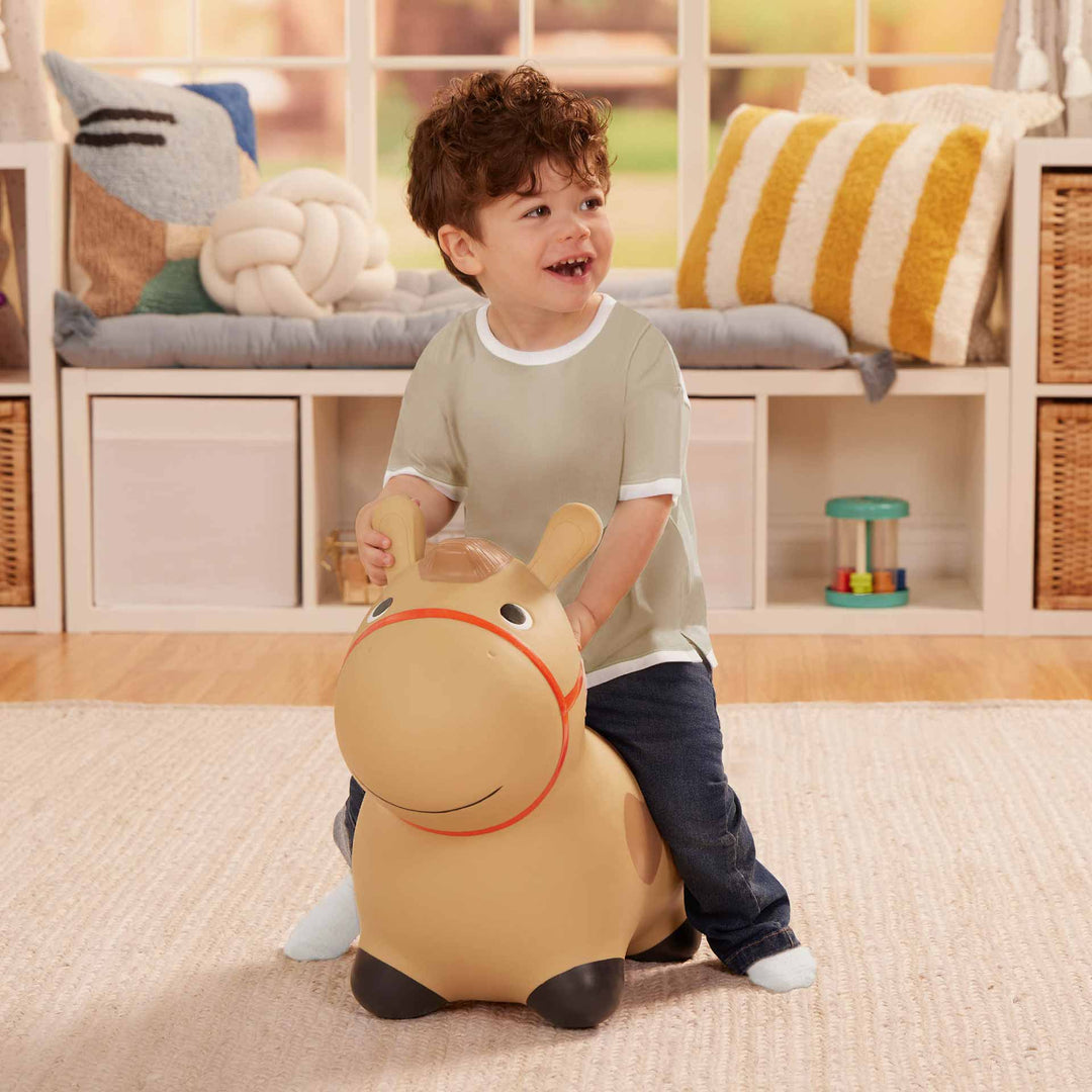 פוני מתנפח לקפיצה