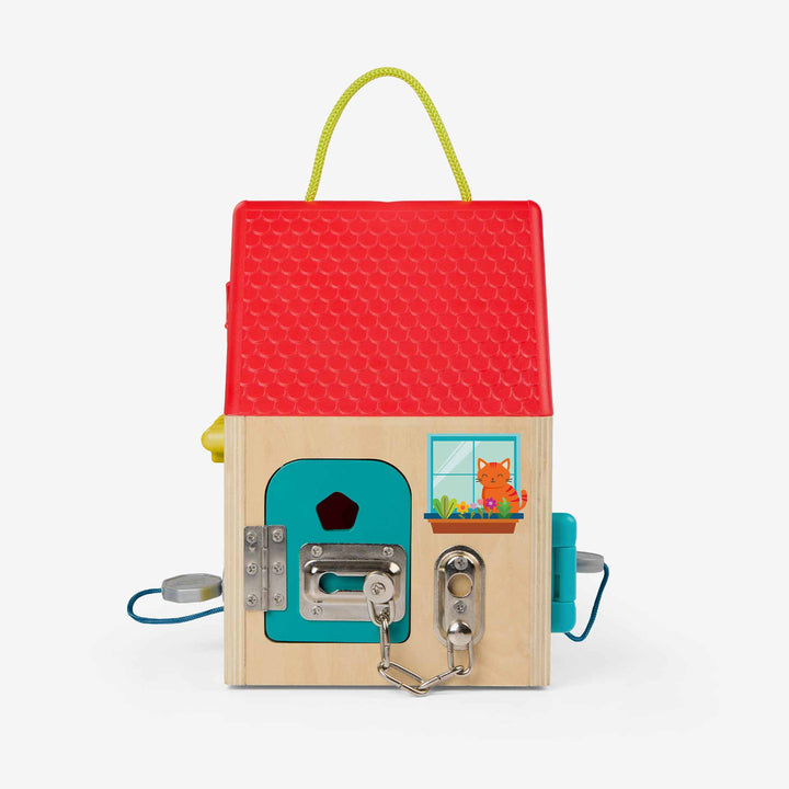 בית פעילות מעץ