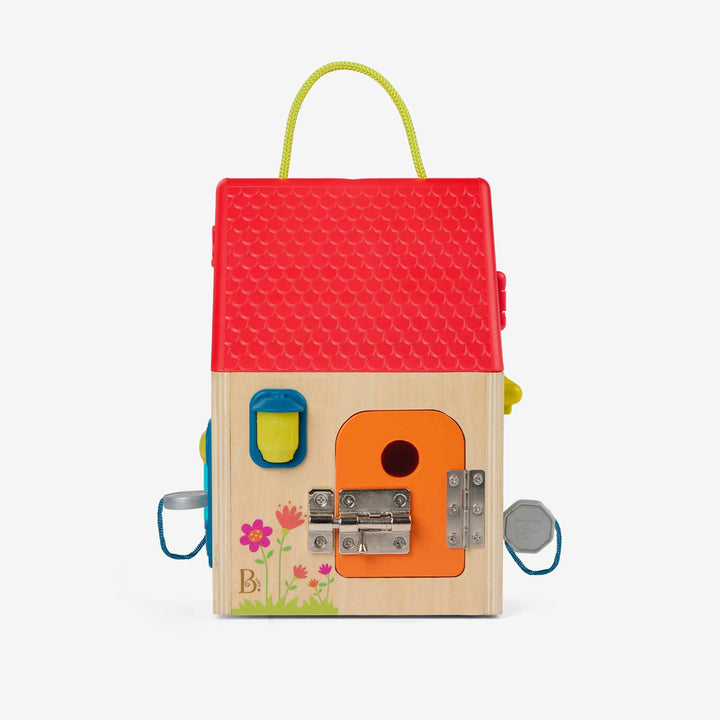 בית פעילות מעץ