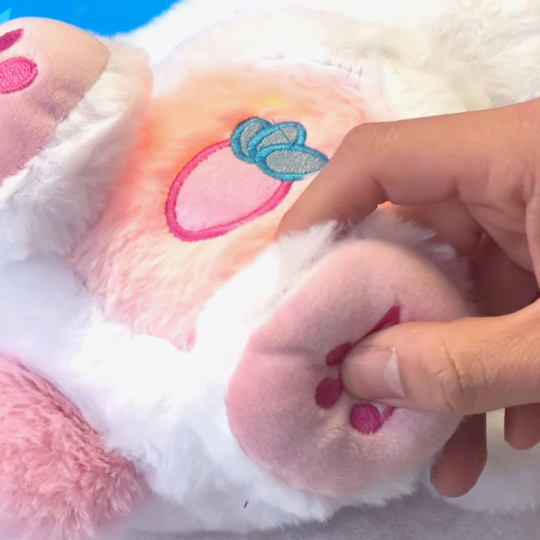 בובת ארנב נושמת ומנגנת